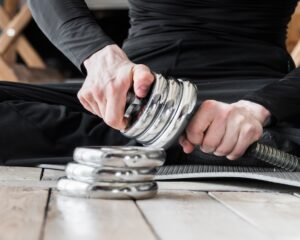 Какой стали выбраны болты и причины этого выбора